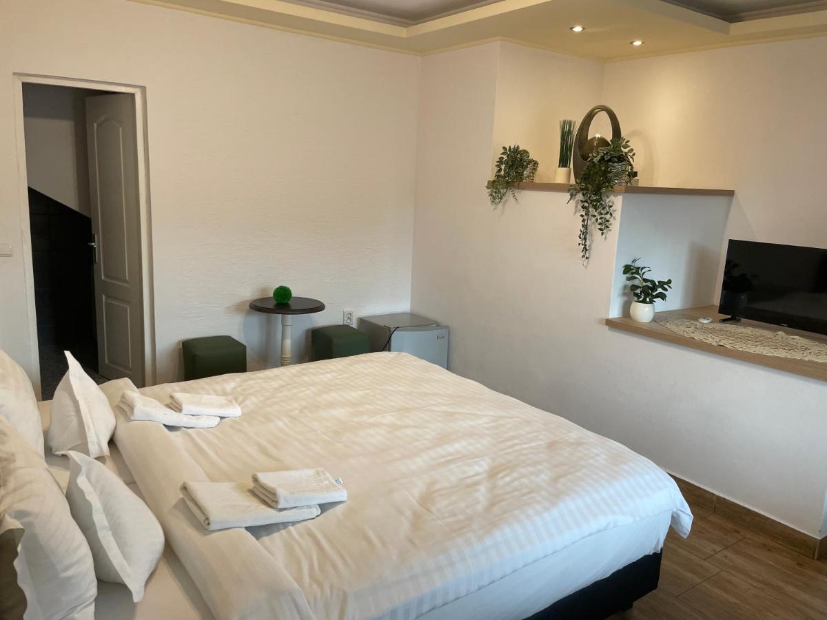 Hotel Panna Gusto Cîmpeni Esterno foto
